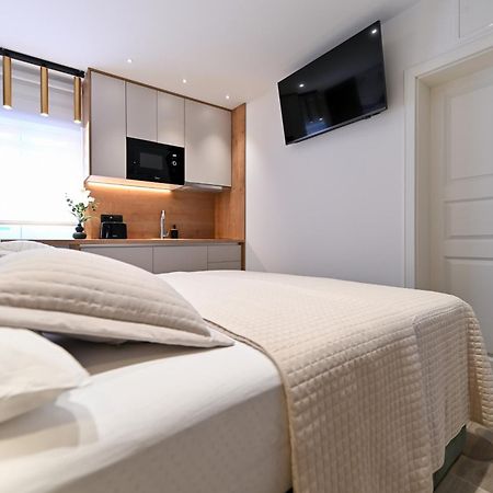 Apartments And Rooms Nekic 扎达尔 外观 照片