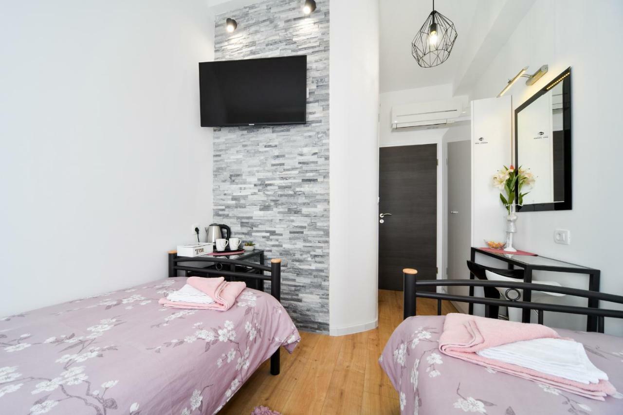 Apartments And Rooms Nekic 扎达尔 外观 照片